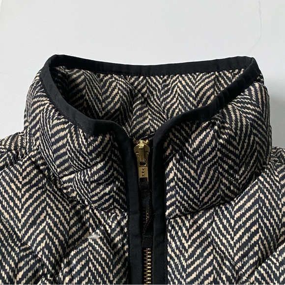 J. Crew Down Vest Size Small Excursion Quilted Herringbone Black Tan EUC $108 - Picture 5 of 16